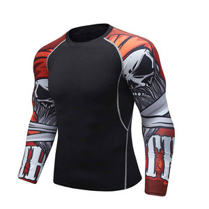 เสื้อรัดรูปแขนยาวผู้ชาย ผ้าแห้งเร็ว สำหรับออกกำลังกาย ว่ายน้ำ สีดำ พิมพ์ลายทั้งแขน - Product Image 5