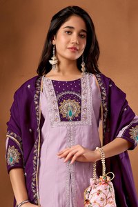 Conjunto de Lujo de Seda Romana Anarkali Kurta Palazzo Dupatta |   Ropa Festiva para Fiestas |   Fabricante de Ropa de Calidad para Exportación - Product Image 6