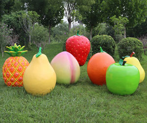 منحوتات خوخ من الألياف الزجاجية، تماثيل فاكهة كبيرة للعرض في الأماكن الخارجية والداخلية، أحجام مخصصة - Product Image 3