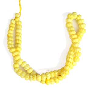 Perles de pierres précieuses en opale jaune colorée sculptées en forme de melon, pour la fabrication de bijoux, fil de pierres en vrac - Product Image 1