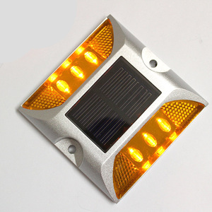 Marcador Reflectante LED Solar de Aluminio para Carreteras, Resistente a la Intemperie, con Capacidad de Carga de 20 Toneladas, Tipo Ojo de Gato, para Bordes de Muelles - Product Image 1