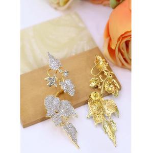 Pendientes de Aro Elegantes de Latón Chapado en Oro con Circonitas, de Primera Calidad, con BRILLIOS INCREÍBLES para Mujer, Colección para Fiestas Nocturnas - Product Image 2