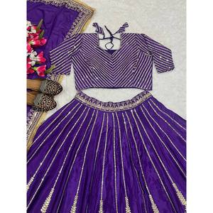 Vestidos de novia de diseño bordados Lehenga Choli con Secuencia de trabajo - Product Image 4