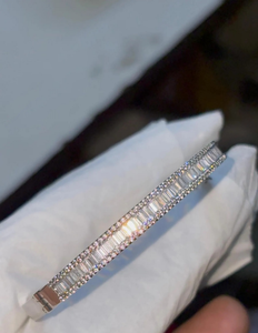 Brazalete de Moissanita VVS, Corte Baguette y Redondo, Alternativa de Diamante de Lujo, Aniversario de Bodas, Hecho a Mano - Product Image 2