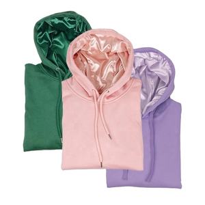 Sudadera con Capucha de Satén Personalizada de Invierno OEM por SINEWY SPORTS - Sudadera Térmica Impermeable, Transpirable y Ecológica - Product Image 2