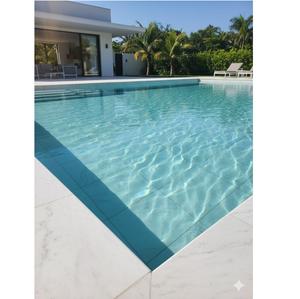 Carreaux de marbre blanc de qualité supérieure pour les projets de halls d'hôtels, de complexes hôteliers et la conception d'intérieurs haut de gamme, disponibles à la vente - Product Image 2