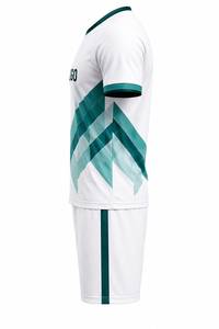 Uniformes de Fútbol Profesional Personalizados con Números y Logotipo, Sublimados, 100% Poliéster, Transpirables, Ligeros y Elásticos - Product Image 5