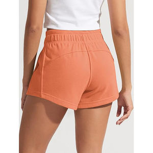 Shorts amples en polaire pour femme, ourlet croisé, poches latérales, en mélange de coton brossé doux, pour la détente, la gym et l'hiver - Product Image 2