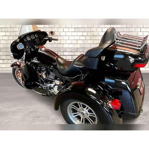 มอเตอร์ไซค์ครุยเซอร์รุ่น Tri Glide Ultra Classic Touring ปี 2019 แบบกำหนดเอง ให้ความมั่นคง พลัง ความสะดวกสบายในการขับขี่ ไหลลื่น สมดุล นำเข้าจากสหรัฐอเมริกา - Product Image 2