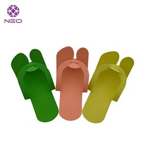 Pantoufles de pédicure jetables en mousse multicolore avec Logo personnalisé OEM/ODM, pantoufles antidérapantes 360 paires/Carton - Product Image 1