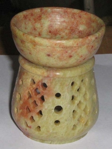 Beautiful Handmade Soapstone Carving Aroma Oil Burner Round Shape Luxurious Design For Home Decoration And Thanksgiving Purpose - Product Image 3