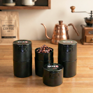 Pot à café portable de qualité alimentaire en PS de 0,06 L, hermétique à une touche, résistant à l'humidité et aux odeurs, durable pour les voyages et le réfrigérateur - Product Image 1