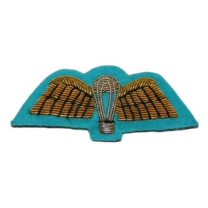 Gold Bullion Hand Embroidered Eco-Friendly Nonwoven Round <b>Sew</b>-<b>On</b> Felt <b>Patches</b> for Hat Beret Blazer & Peak Cap-Wholesale - Product Image 3