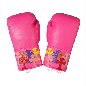 Guantes de Boxeo Profesionales Nuevos con Diseño de Corazón Cruzado Personalizado, Hechos de Cuero Genuino - Product Image 5