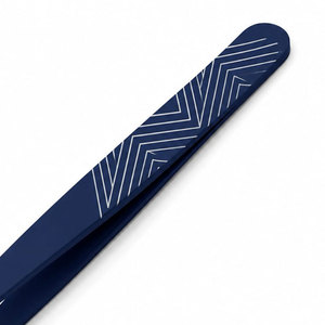 Pince à épiler bleue moderne avec design géométrique, pointe fine, en acier inoxydable, outil de toilettage de précision - Product Image 4