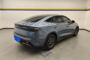 Voiture d'occasion 2024 BYD Seal 06 DM - I 1.5L 80km Édition Luxe - Product Image 4