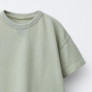 Hot Selling Brand Kids Solid Color Cotton T Shirt And Shorts Set Front Logo Casual Wear Breathable Mid Waist <b>Elastic</b> Closure - Product Image 4