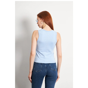<b>Stretch</b> Fit Womens Yoga Tops Customizable Crop Gym Top Lightweight Activewear For Yoga And Workout Sessions - Product Image 5