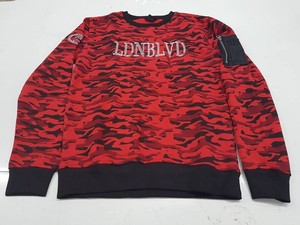 Chemise camouflage à manches longues pour homme, rouge et noir avec bordure contrastante, style streetwear, tissu ultra doux, fabrication de logo personnalisé - Product Image 2