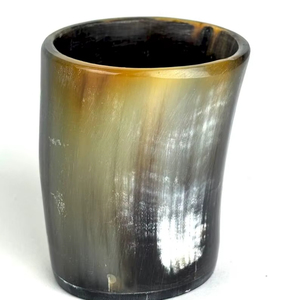 Verre à shot cylindrique unique fait main en corne de buffle durable pour whisky, bière, vin – Style classique, capacité 101-200 ml, idéal pour les fêtes - Product Image 1