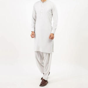 Ensemble de vêtements traditionnels pour hommes en coton confortable, coupe décontractée, adapté à toutes les saisons. - Product Image 3