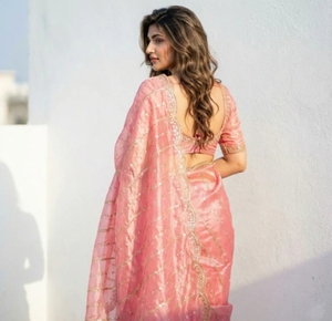 Sari de Mezcla de Seda Bordado al Estilo Bollywood KV - Product Image 3