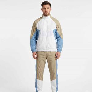 Ensemble de survêtement coupe-vent personnalisé pour les marques de streetwear américaines avec logo personnalisé et vêtements en gros - Product Image 1
