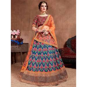 Lehenga Choli de mariée en soie de mûrier bleu marine brodé avec dupatta - Product Image 3