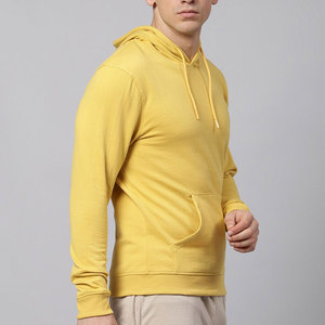 Sudadera con Capucha Amarilla para Hombre, Corte Regular, Tejido de Algodón, Estilo Casual para Otoño, Diseño con Bolsillos - Product Image 4