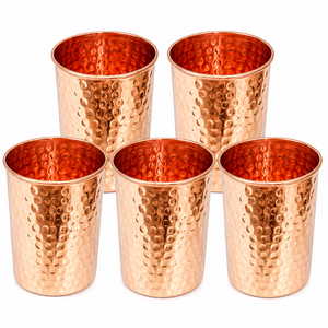 Gobelet en cuivre pur de qualité supérieure, seau rafraîchisseur d'eau en métal robuste, gobelet à eau en cuivre ayurvédique artisanal pour hôpital - Product Image 5