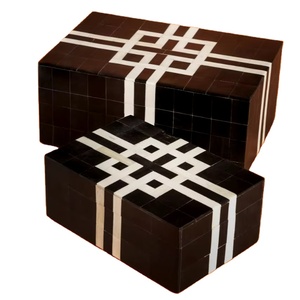 Caja de incrustaciones de hueso hecha a mano artesanal de lujo de la India Tamaño y diseño personalizados Perfecto para el almacenamiento de joyas elegantes y regalos - Product Image 1