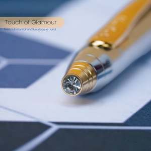 ปากกาลูกลื่นคุณภาพสูงสำหรับของขวัญส่งเสริมการขาย แบรนด์ Pierre Cardin Paris Kriss สีขาวทอง หมึกสีน้ำเงิน หัวปากกา 0.7 มม. เหมาะสำหรับสำนักงานและโรงเรียน - Product Image 2