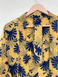 Kimono reciclado Vintage de seda Floral amarillo, regalo de aniversario para ella para las estaciones de verano, otoño y primavera - Product Image 2