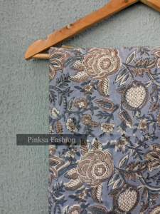 Tela de Algodón Estampada a Mano de Alta Calidad de la India - Estampado Floral Sanganeri de Jaipur para Prendas y Decoración del Hogar - Product Image 2