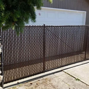 Sistema de Cerca de Malla de Acero Laminado con Vinilo Reforzado de Alta Seguridad con Listones de Privacidad Integrados para Máxima Protección <span class=keywords><strong>Visual</strong></span> - Product Image 5