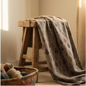 Tissu en coton léger écologique à imprimé géométrique gris fait main, matériau textile traditionnel indien pour sacs, garçons et filles - Product Image 2