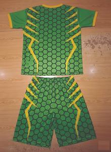 Vêtements de football compressifs extensibles, uniforme d'entraînement durable pour les ligues de football professionnelles - Product Image 2