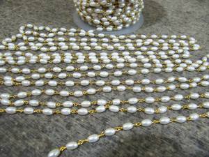 Chaîne de chapelet en perles de riz, perles de Suzani imitation perle 4mmx6mm, vendue au mètre - Product Image 4