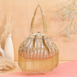 Sac de soirée Potli de luxe fait main en daim perlé à motif géométrique avec bandoulière, capacité 1L, élégant pour mariage/fête - Product Image 3