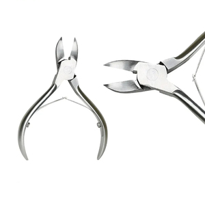 Coupe-cuticules en acier inoxydable avec une construction durable et une performance de coupe précise pour les professionnels de la beauté - Product Image 5