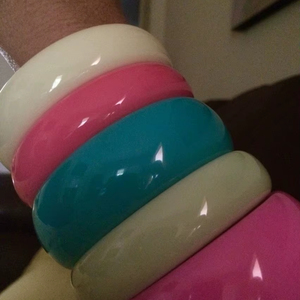 Trendy Acrylic Resin <b>Bangle</b> <b>Set</b> for Women Fashion Jewelry Accessories - Product Image 1