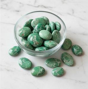 ควอตซ์ธรรมชาติทำมือคุณภาพสูง รูปทรงวงรี แบบหลวม ขนาดฟรีไซส์ คริสตัลบำบัด ได้รับการรับรองจากบุคคลที่สาม สำหรับงานเครื่องประดับ - Product Image 1