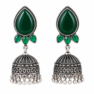 Pendientes Colgantes Bohemios de Plata Oxidada Antigua, Latón, Ónix Verde e Imitación de Perla para Mujer, Ideales para Bodas - Product Image 1
