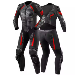 Combinaison de moto noire et rouge, deux pièces, en cuir de vachette, pour homme, avec design personnalisé imperméable, équipement de course. - Product Image 1