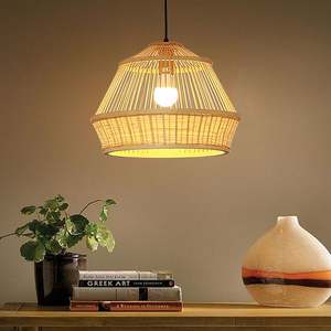 Lampe en bambou et rotin, best-seller, éclairage durable pour la décoration d'hôtel - Product Image 2