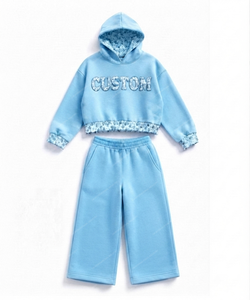 ชุดเซ็ตเสื้อฮู้ดดี้สีน้ำเงินแบบดีไซน์พิเศษและกางเกงขายาวทรงกระบอก |   ชุดวอร์มมีฮู้ดแบบครอปสำหรับผู้หญิง - Product Image 1