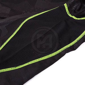 Tenue de sport au design unique, prix abordable, uniforme de football personnalisable en couleur et taille, uniforme de football de haute qualité pour adulte - Product Image 5