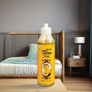 Huile de massage aux herbes format voyage 60 ml avec des huiles de fenouil, de noix de coco et de cajuput pour un soin corporel portable et pratique - Product Image 4