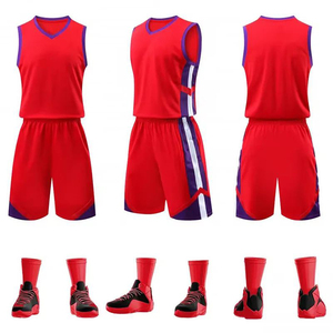 Conjunto de camisetas de baloncesto para jóvenes, uniformes de sublimación de secado rápido personalizados, camisetas y pantalones cortos de baloncesto con gráficos de equipo sublimados - Product Image 2