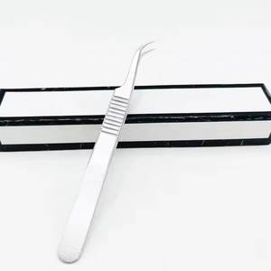 Pinzas para Pestañas de Acero Inoxidable con Punta de Precisión, Superficie Lisa, Empaquetado en Caja - Product Image 2